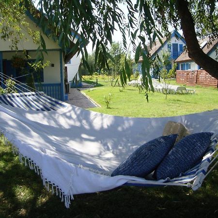 Отель Casa Dintre Salcii Uzlina Экстерьер фото