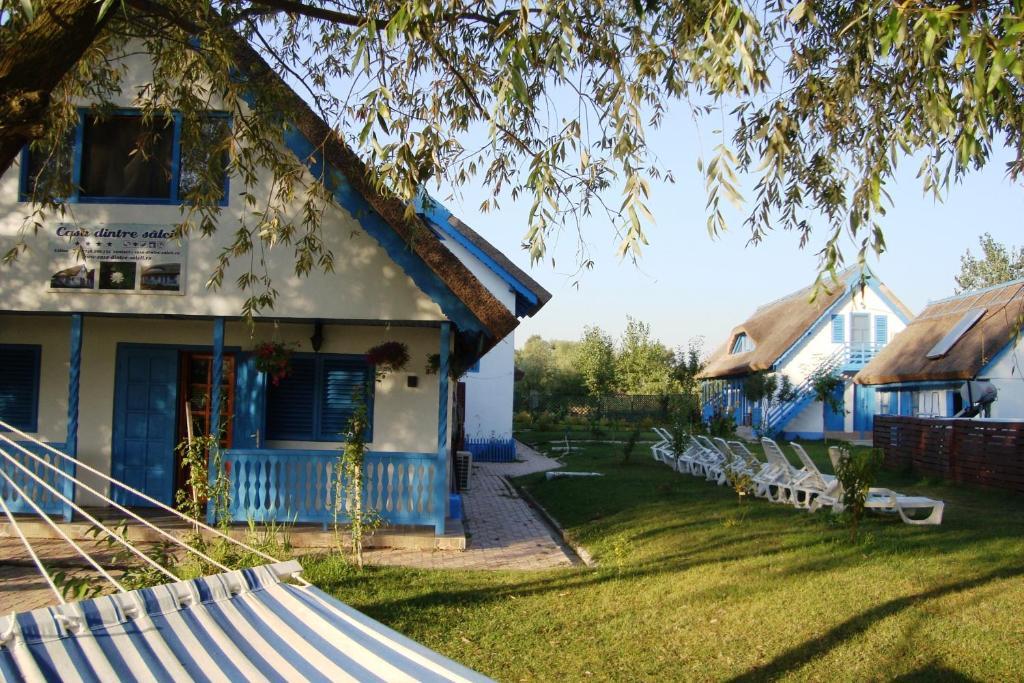 Отель Casa Dintre Salcii Uzlina Экстерьер фото